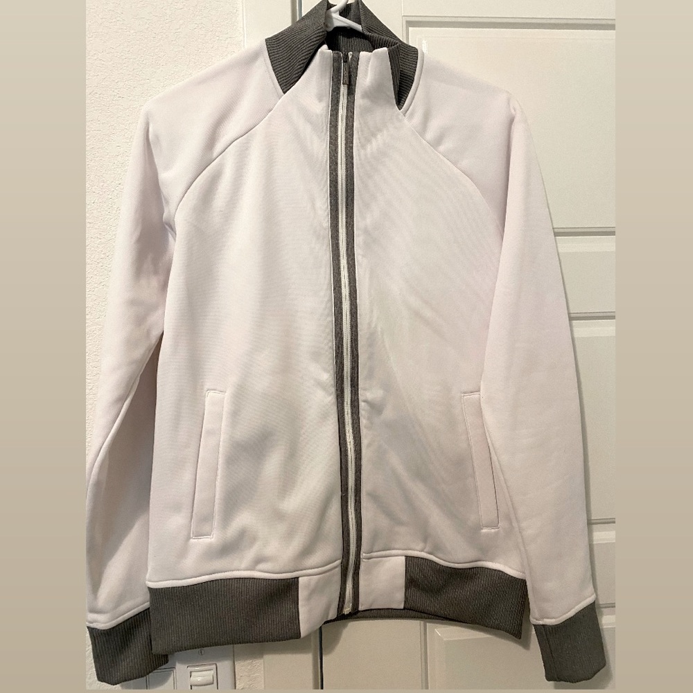 Under Armour Womens XL Cold-Gear Jacket Long Sleeve Full Zip Casual in White